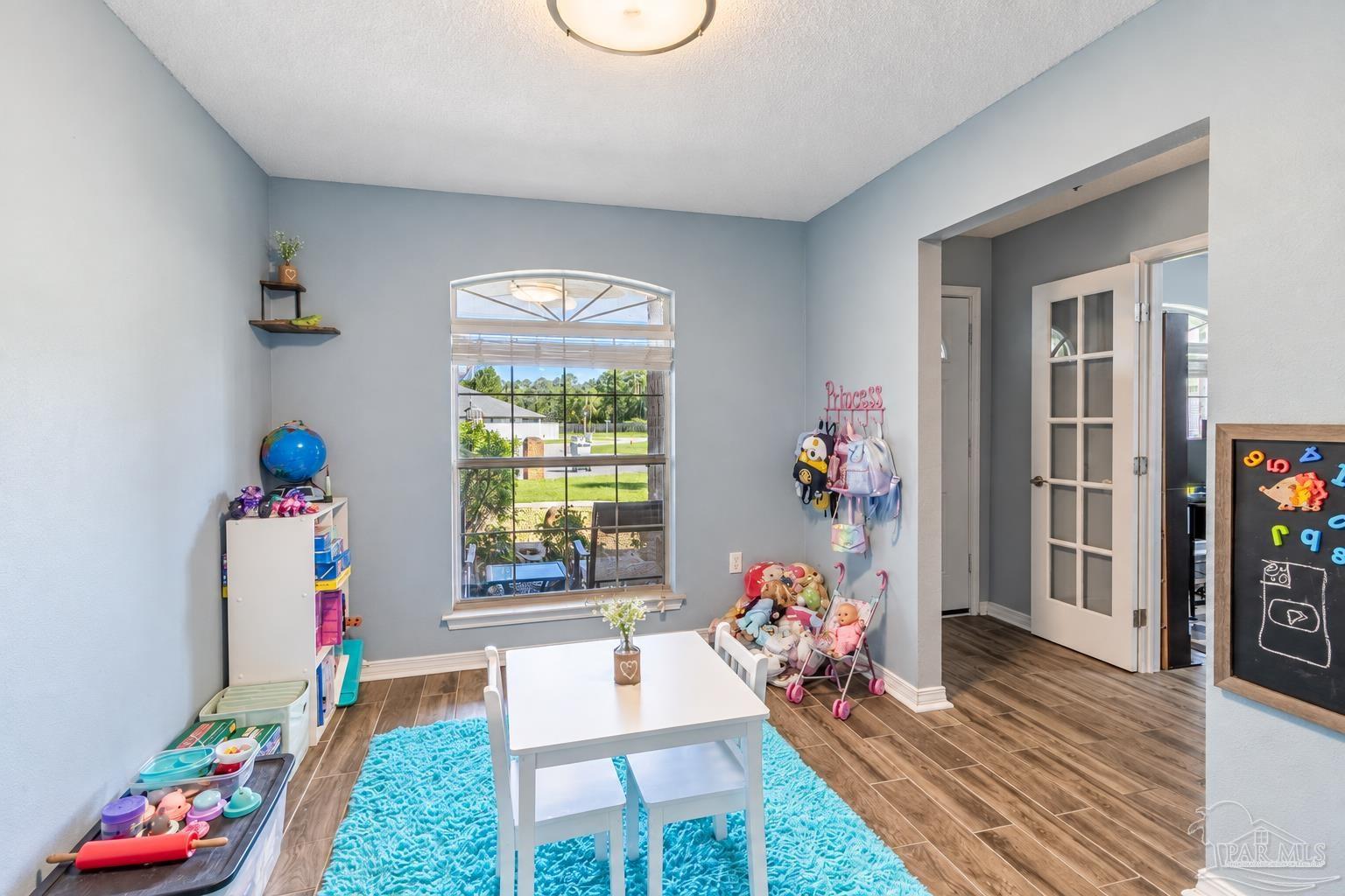 2410 Ennis Court Navarre FL 32566