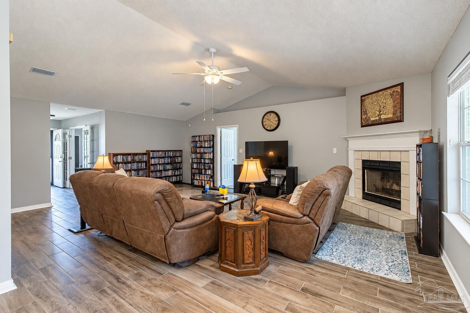 2410 Ennis Court Navarre FL 32566