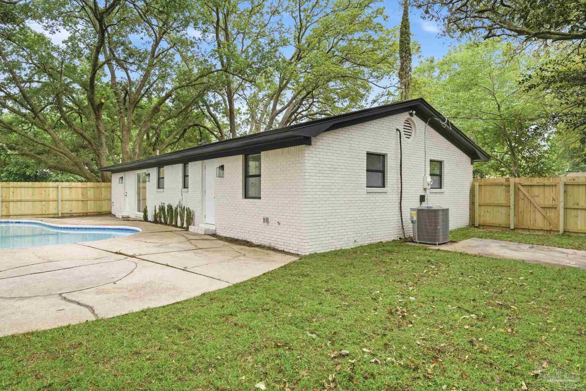 4596 Monpellier Drive Pensacola FL 32505