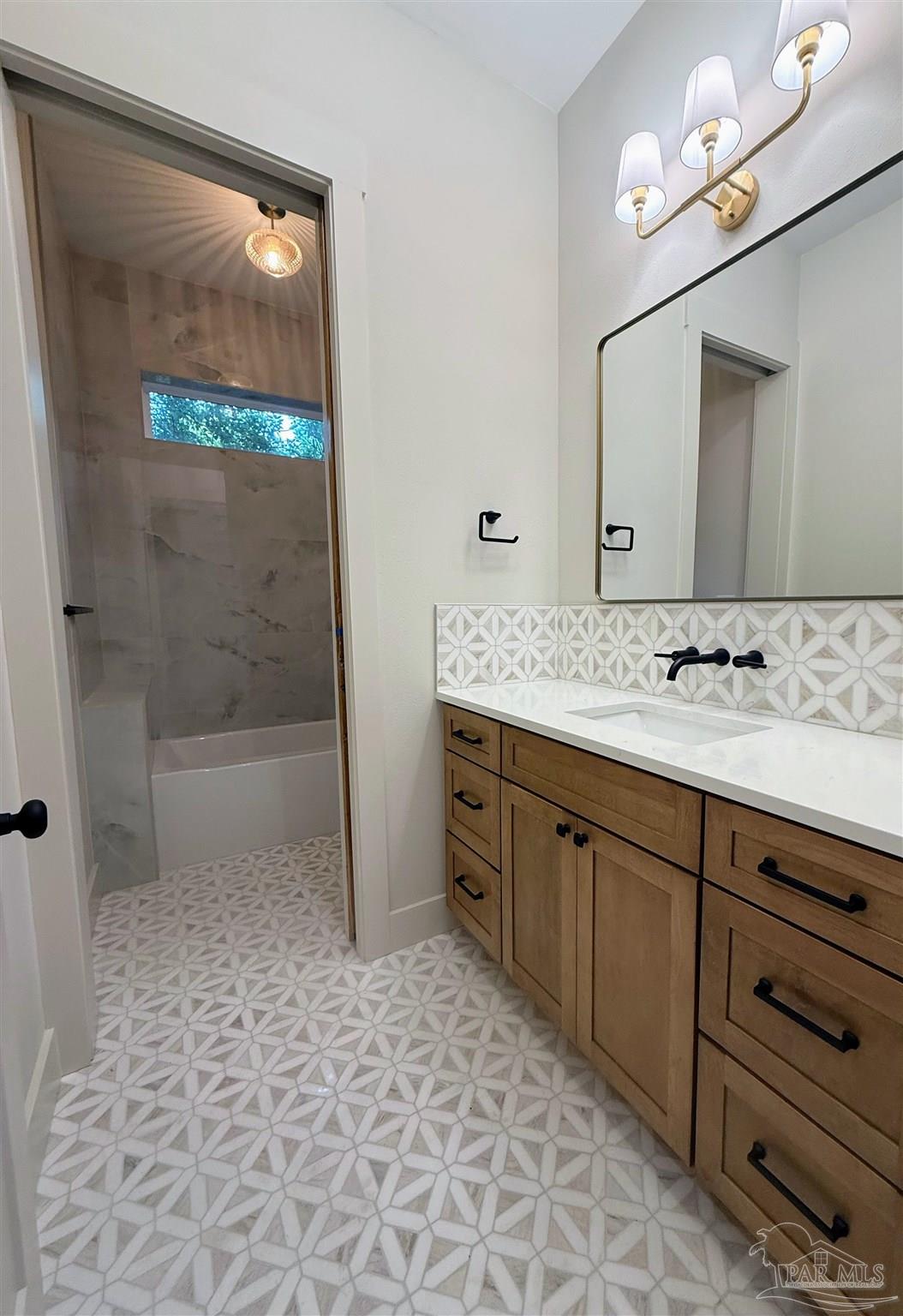 217 N Barcelona Pensacola FL 32502