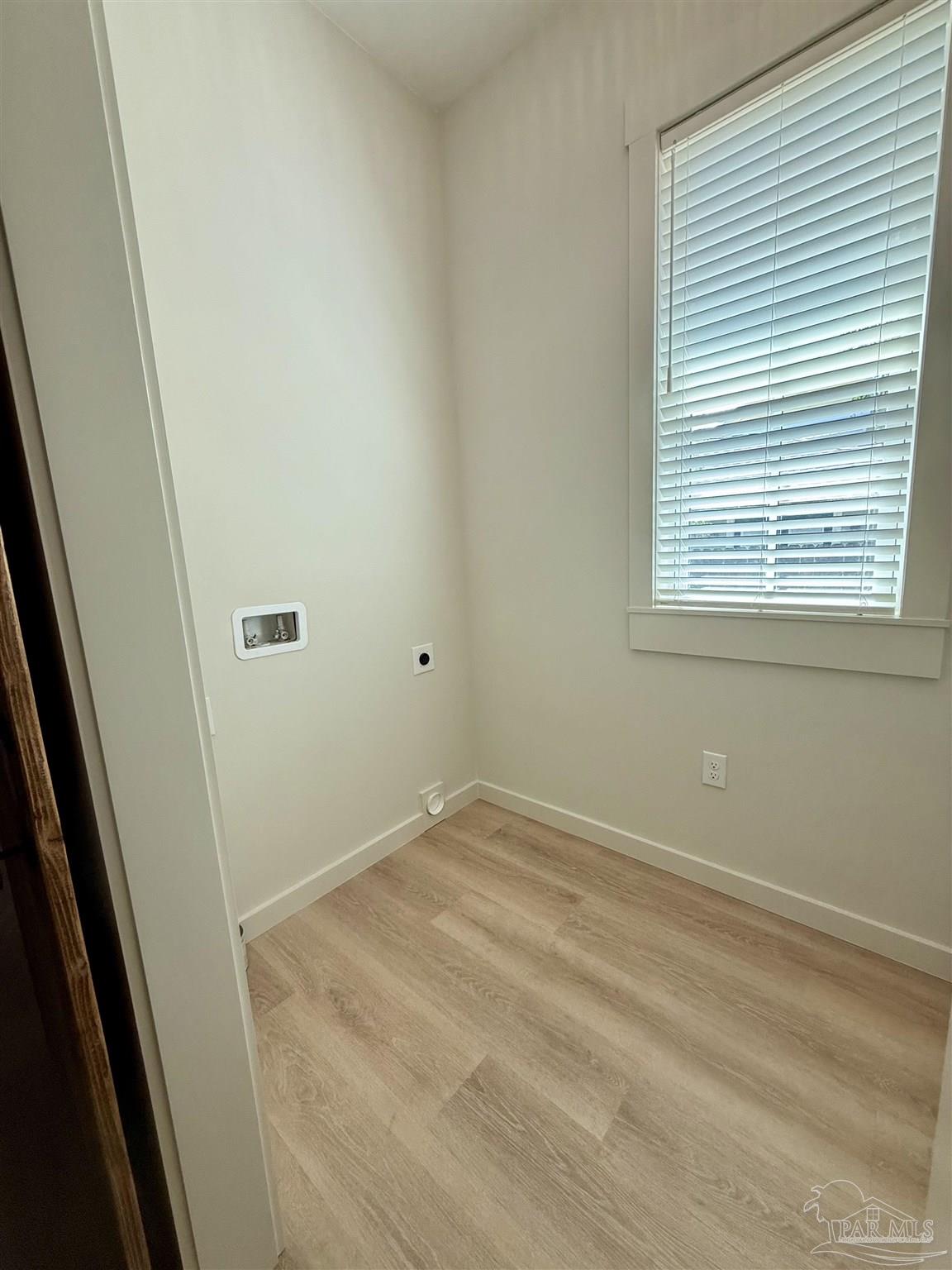 217 N Barcelona Pensacola FL 32502