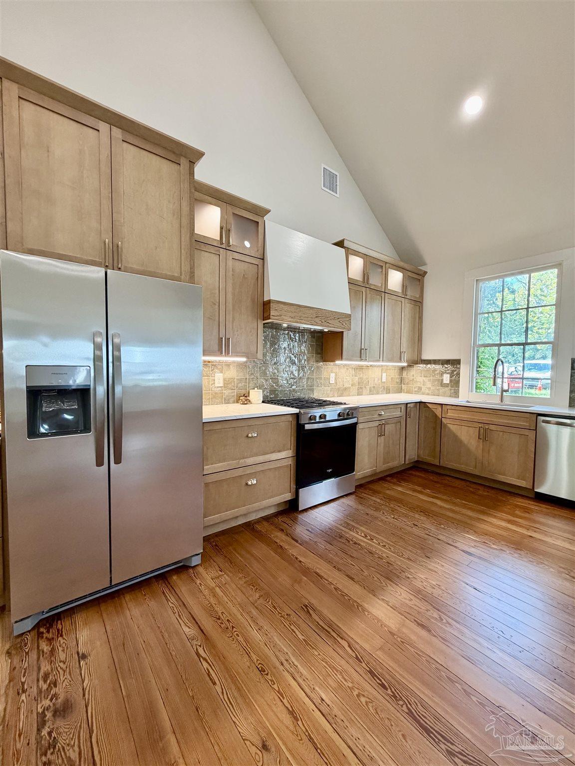 217 N Barcelona Pensacola FL 32502