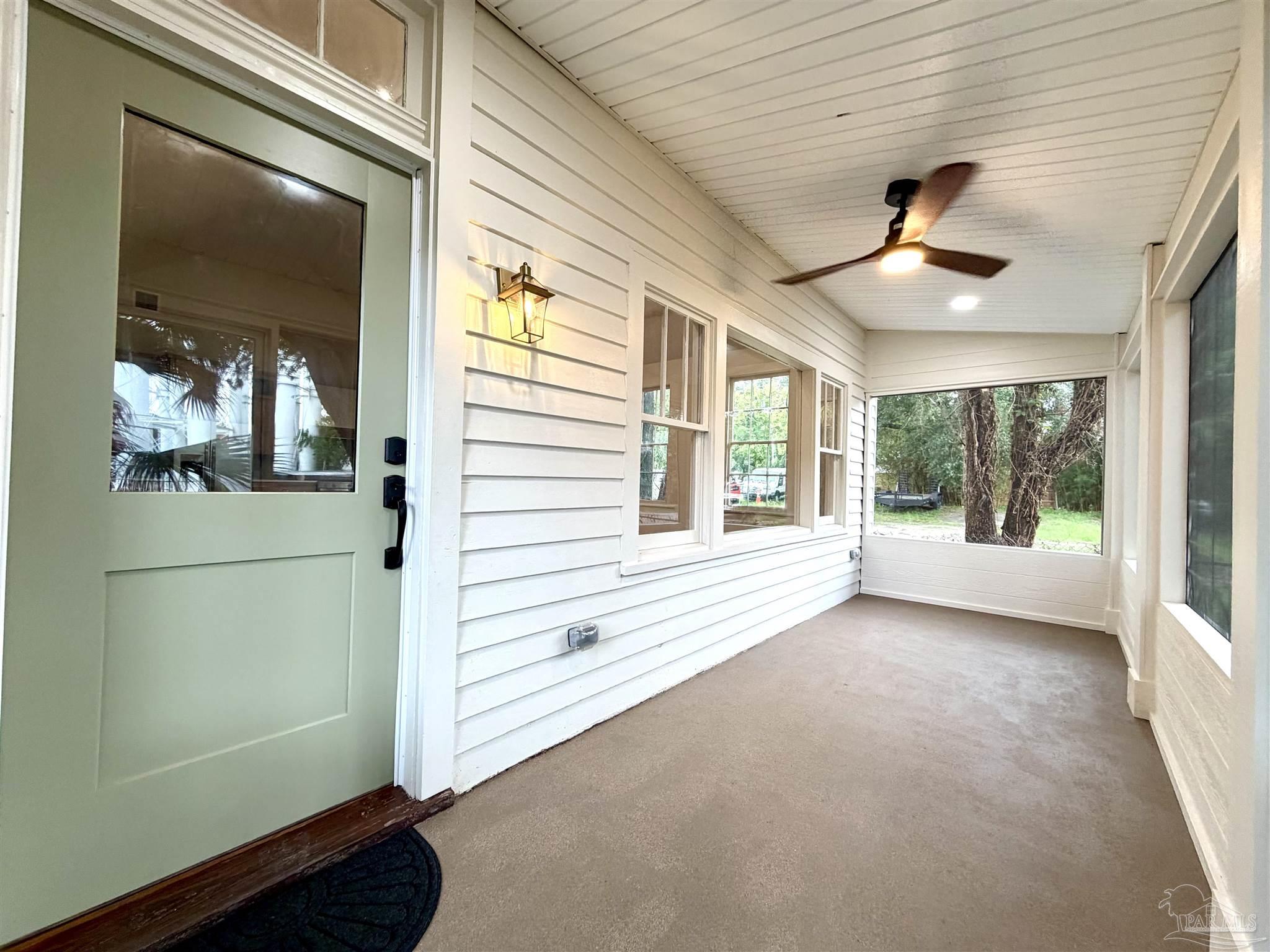 217 N Barcelona Pensacola FL 32502