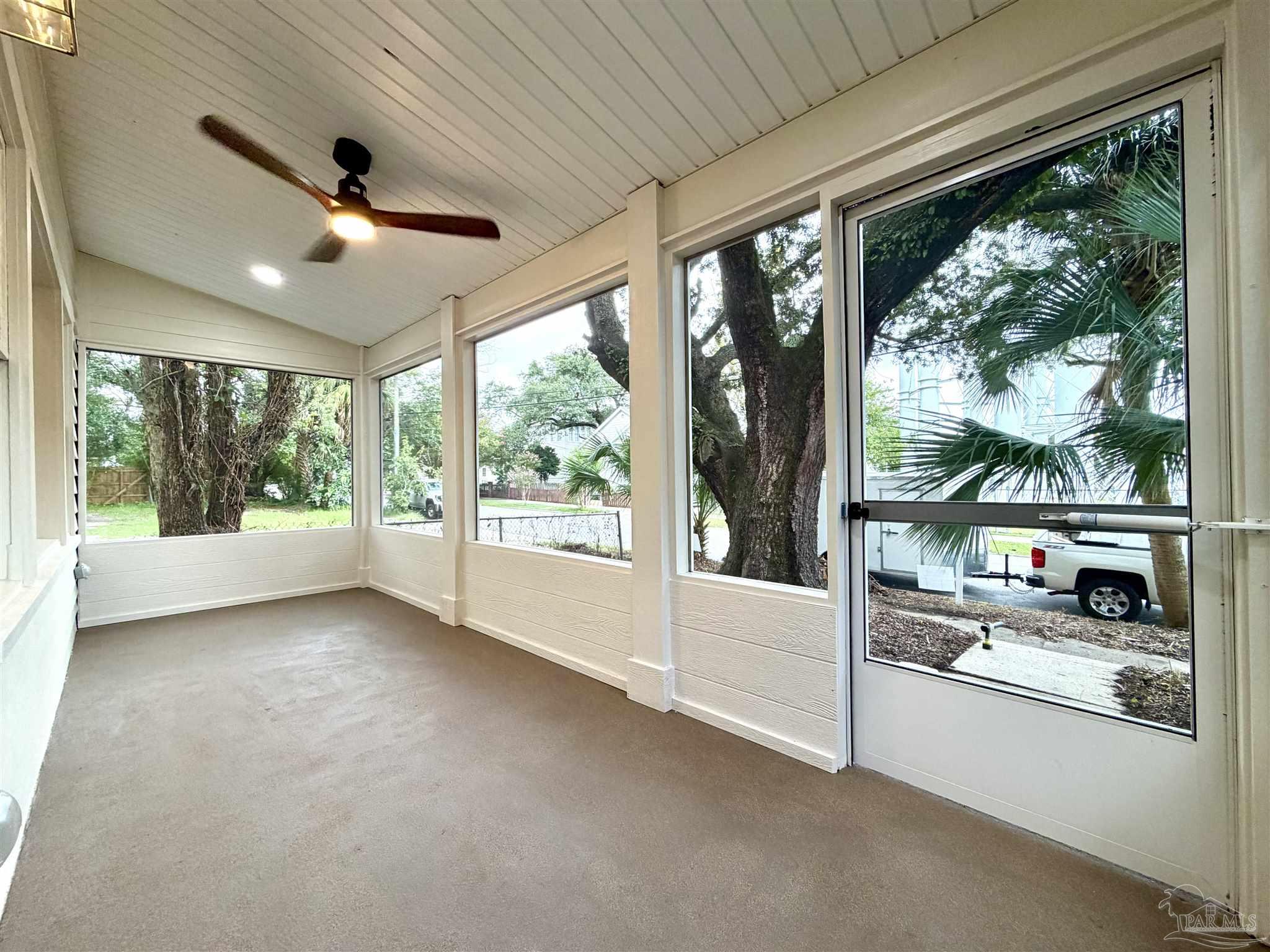 217 N Barcelona Pensacola FL 32502
