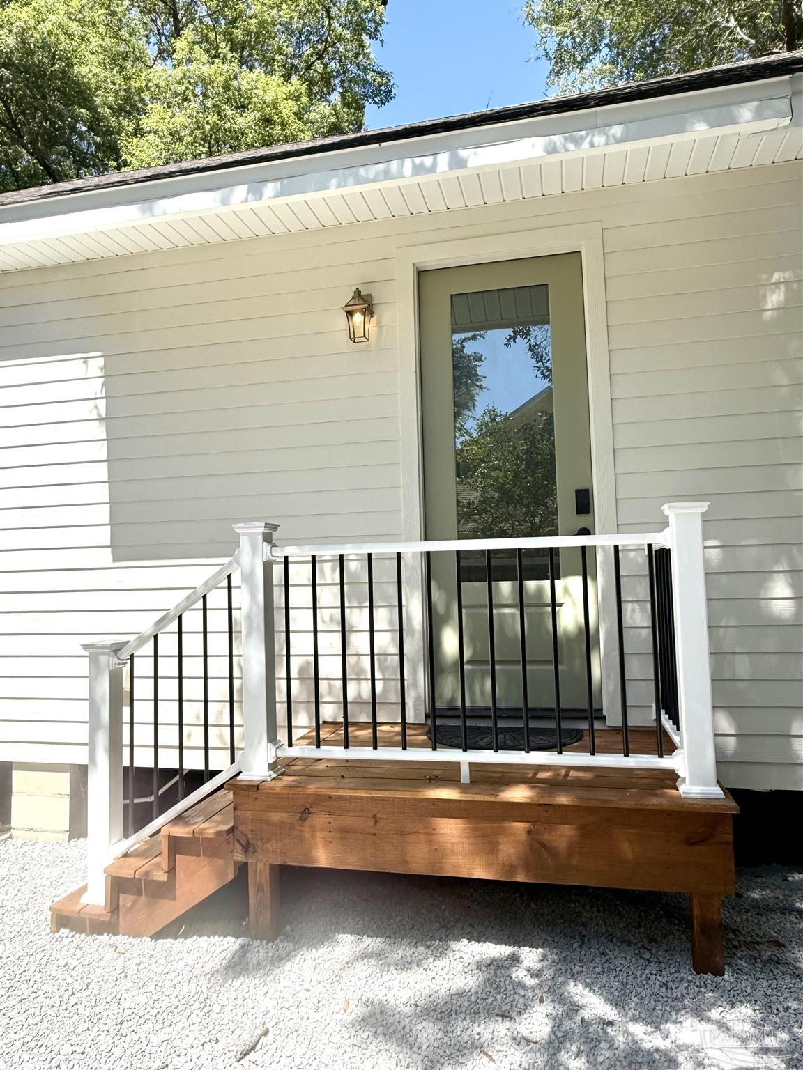 217 N Barcelona Pensacola FL 32502