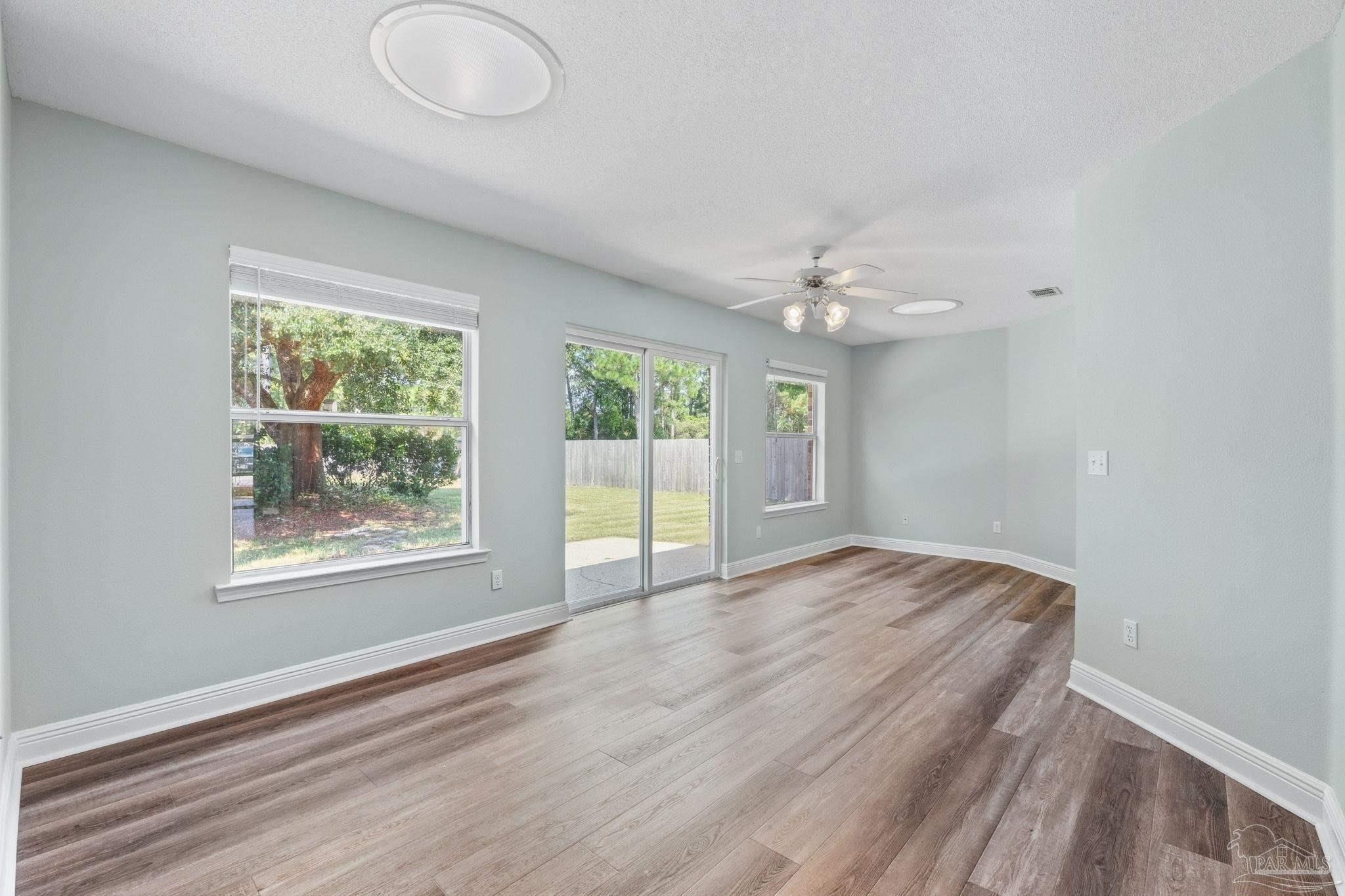 16 Marconi Way Pensacola FL 32507