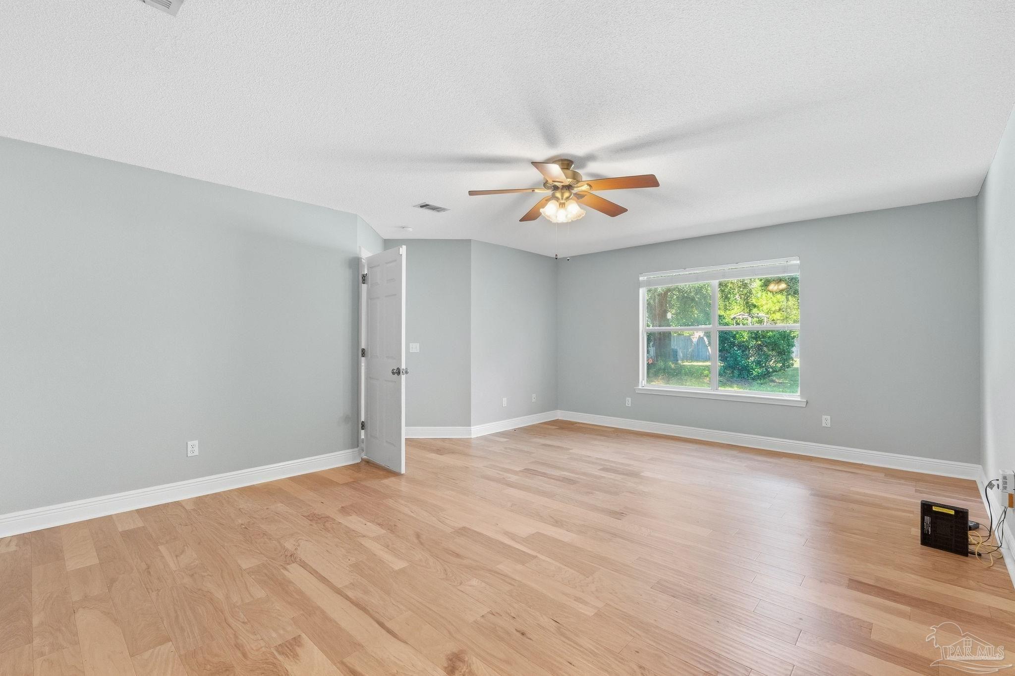 16 Marconi Way Pensacola FL 32507