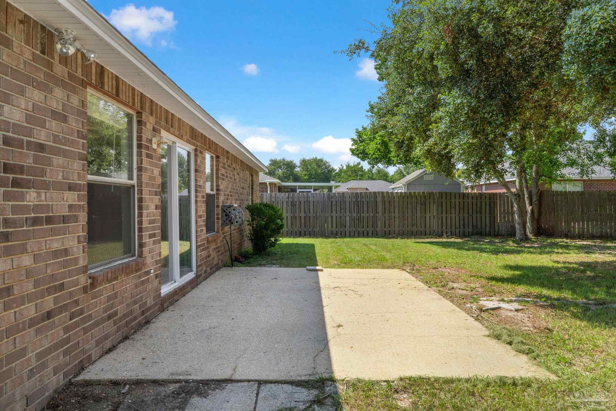 16 Marconi Way Pensacola FL 32507