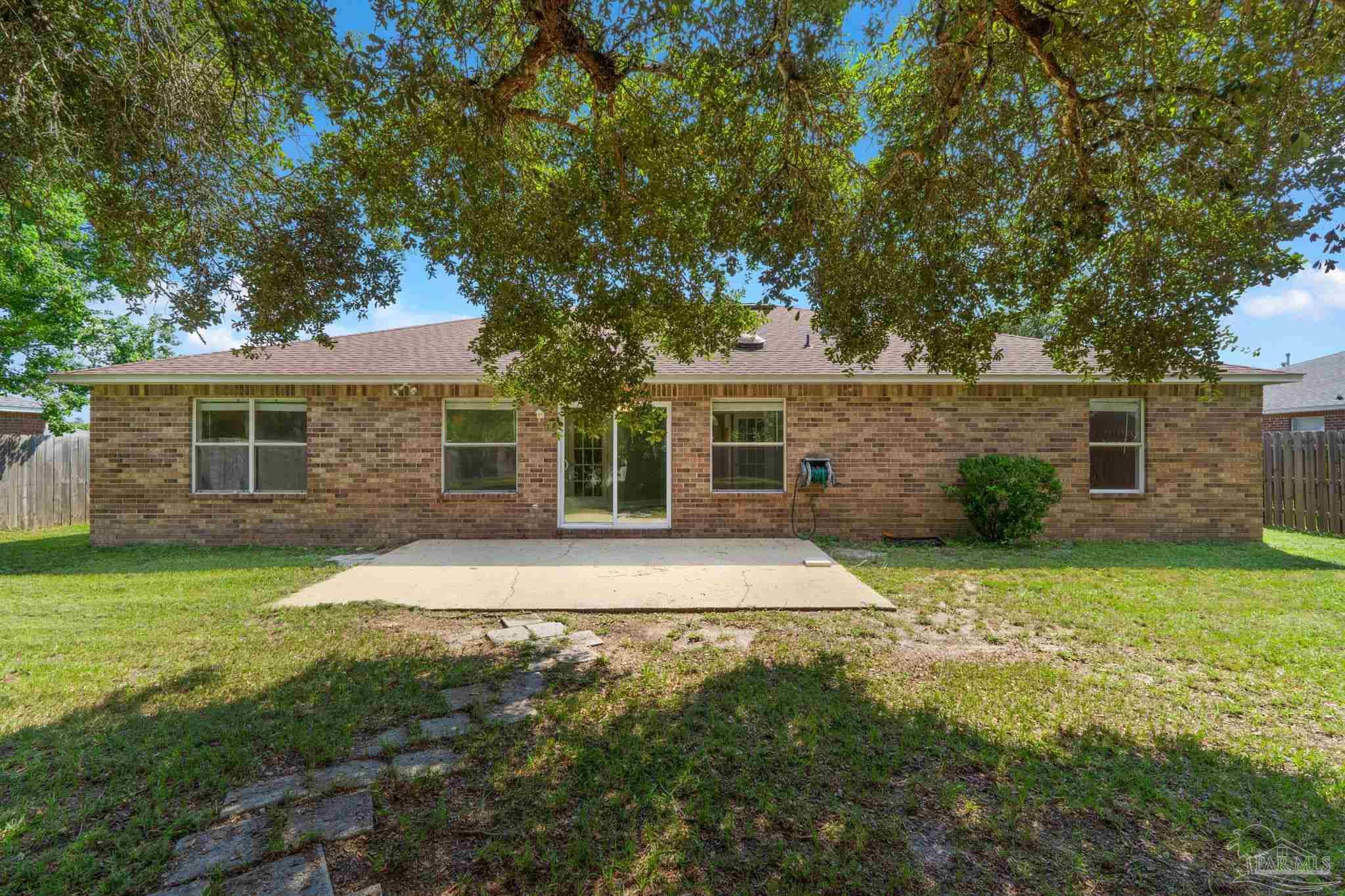 16 Marconi Way Pensacola FL 32507