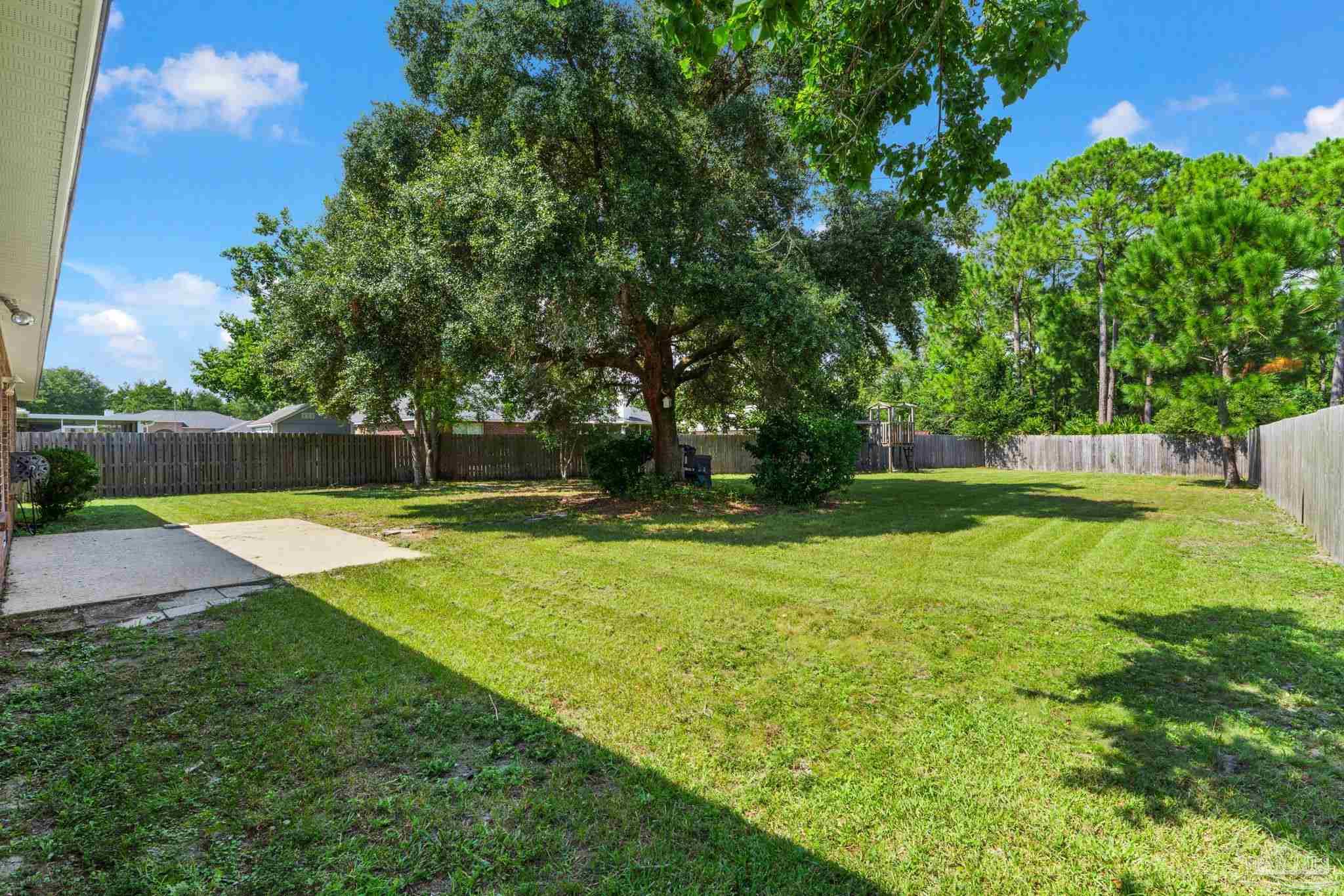 16 Marconi Way Pensacola FL 32507