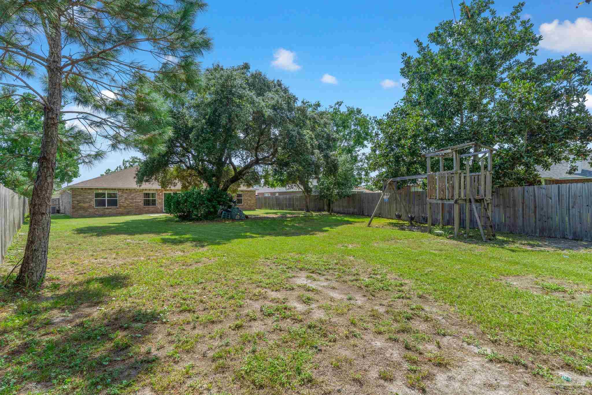 16 Marconi Way Pensacola FL 32507