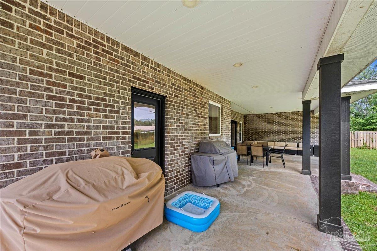 1963 Nature Lane Pensacola FL 32526