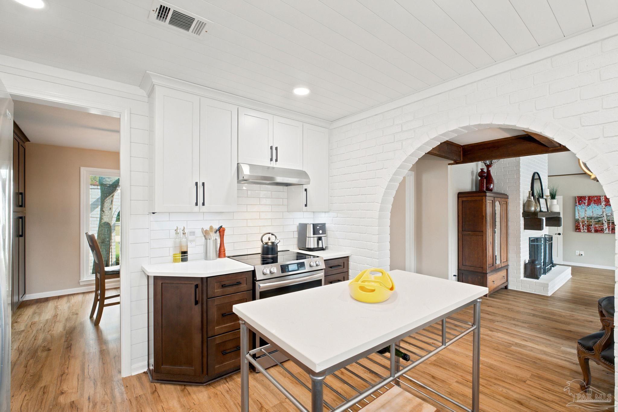 114 Fairpoint Drive Gulf Breeze FL 32561