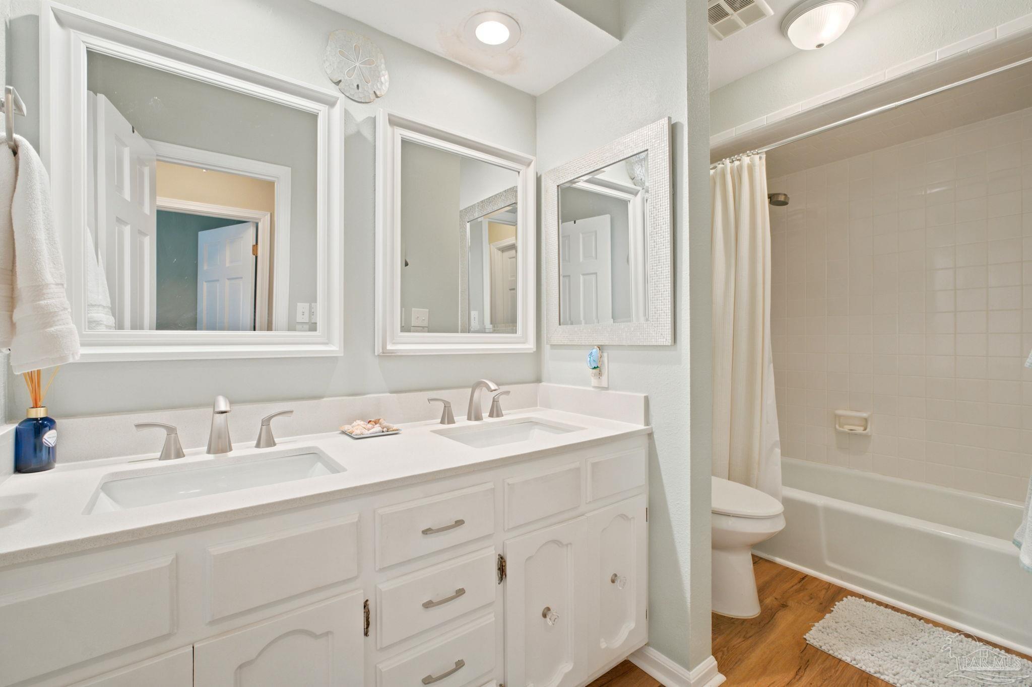 114 Fairpoint Drive Gulf Breeze FL 32561