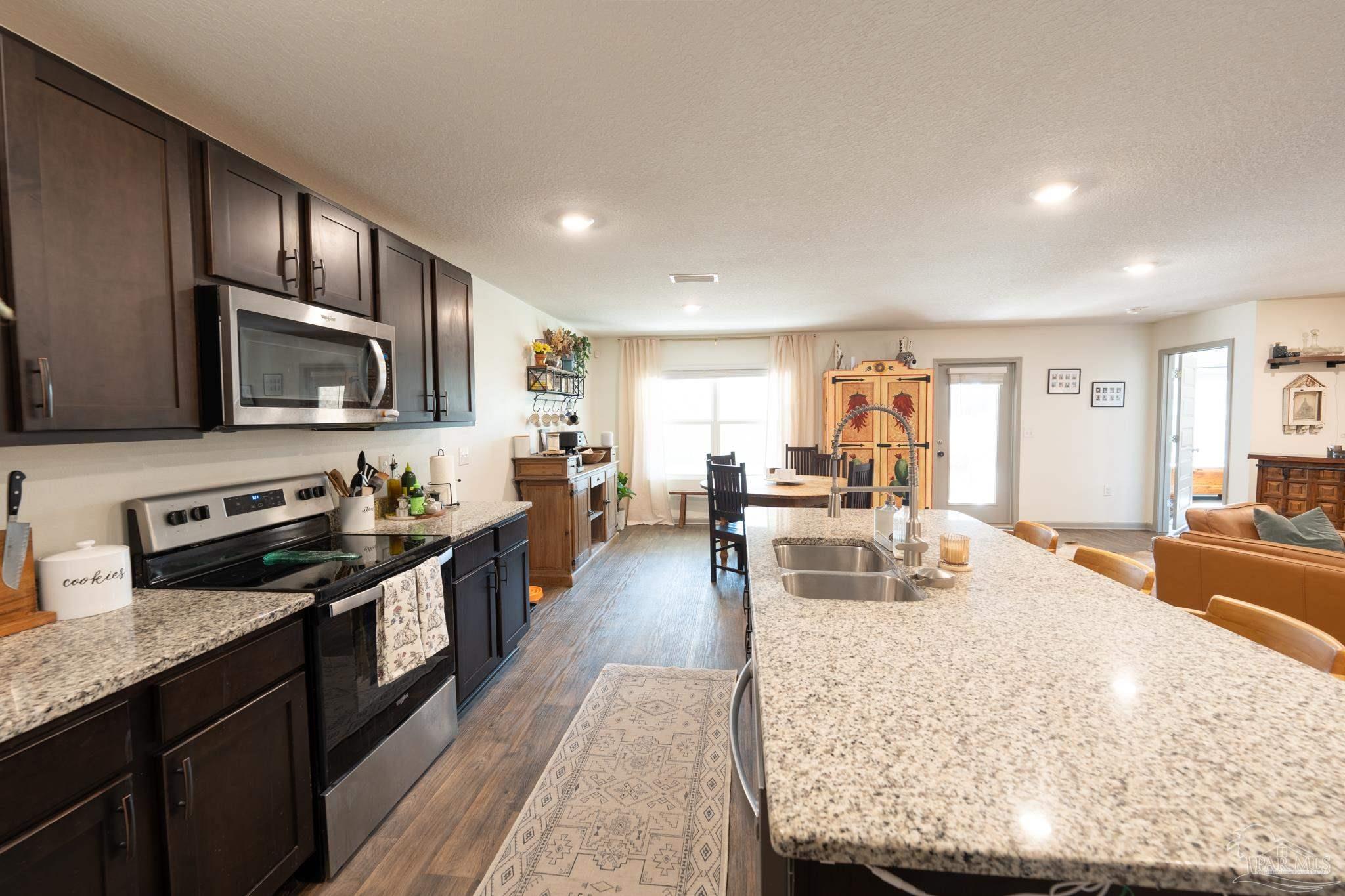 7337 Lakeside Oak Court Pensacola FL 32526