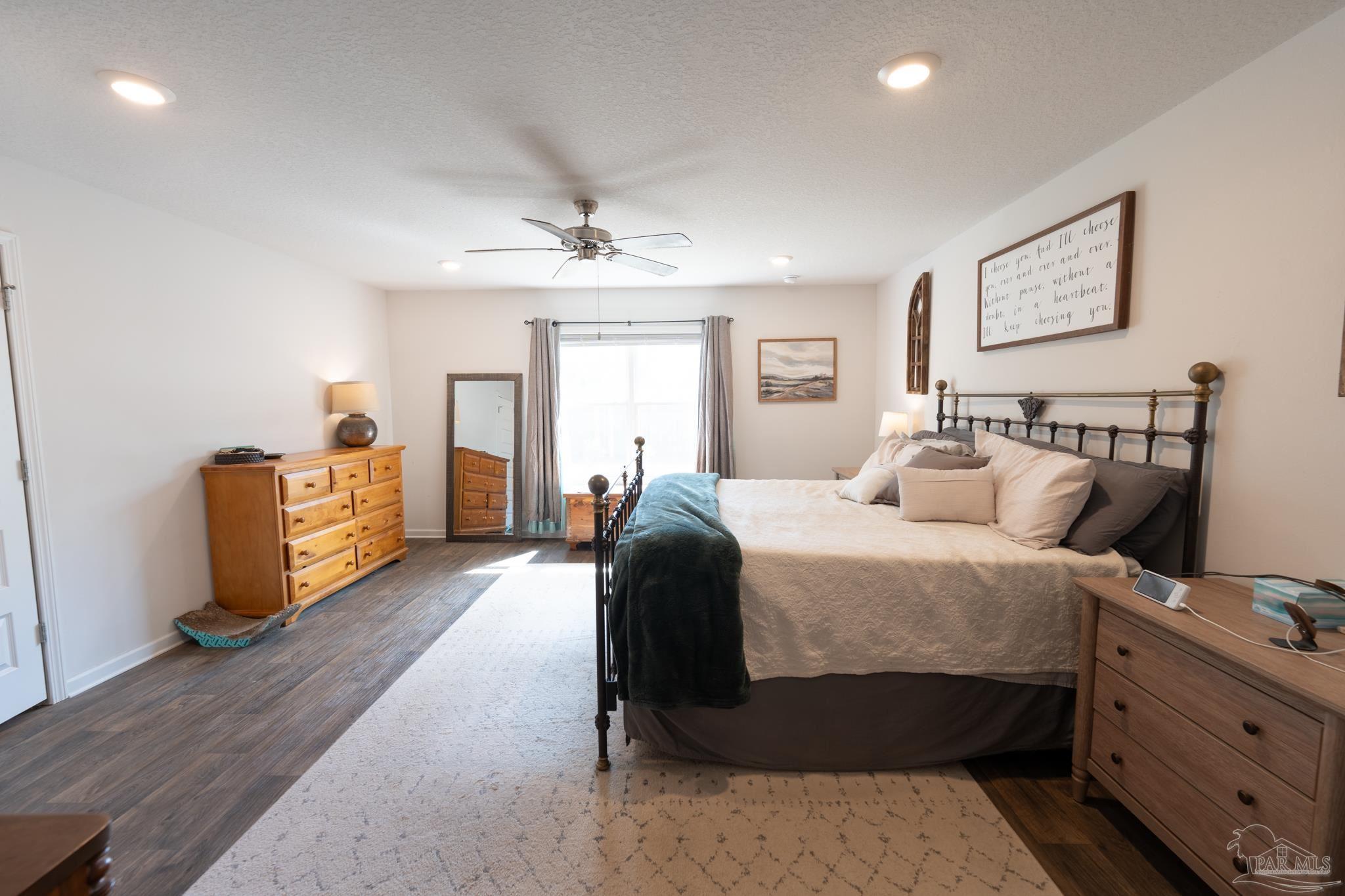 7337 Lakeside Oak Court Pensacola FL 32526