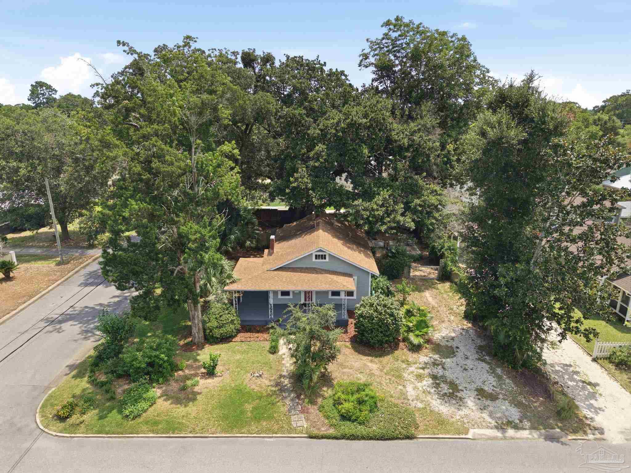 Pensacola FL, 2320 17TH Avenue