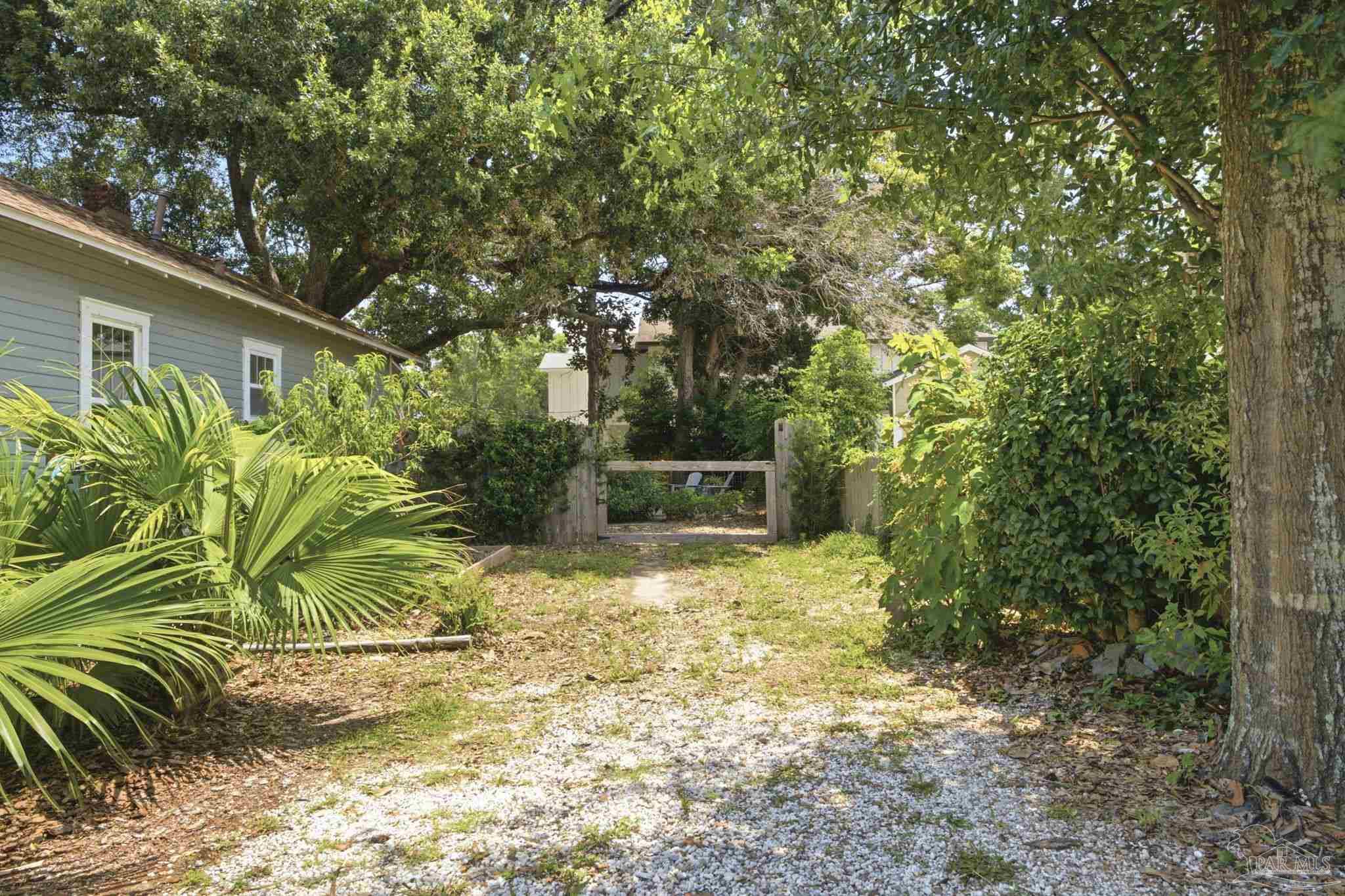 2320 17th Avenue Pensacola FL 32503