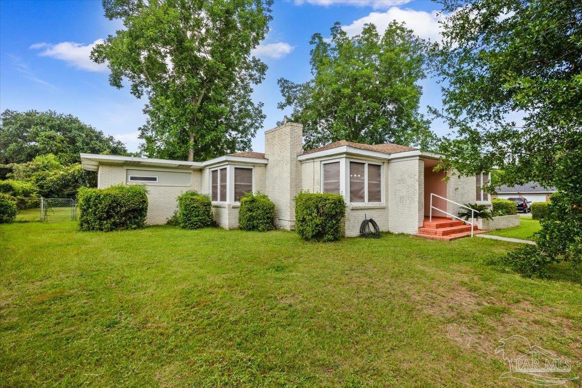 968 E Burgess Road Pensacola FL 32504