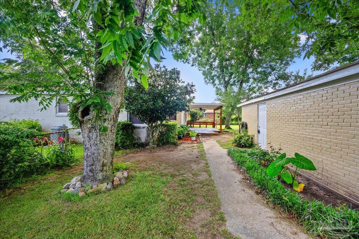 968 E Burgess Road Pensacola FL 32504