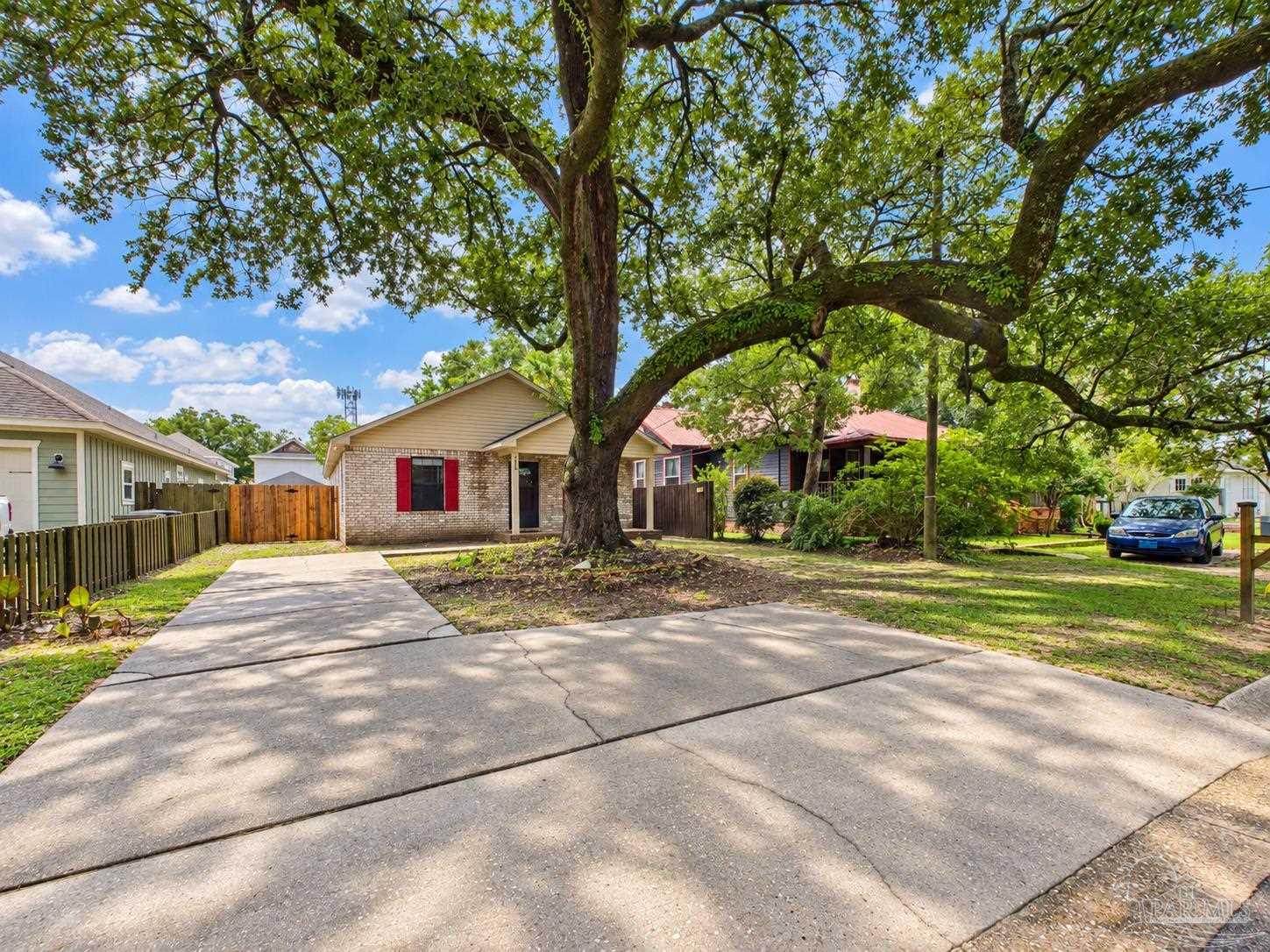 1215 E Brainerd Street Pensacola FL 32501