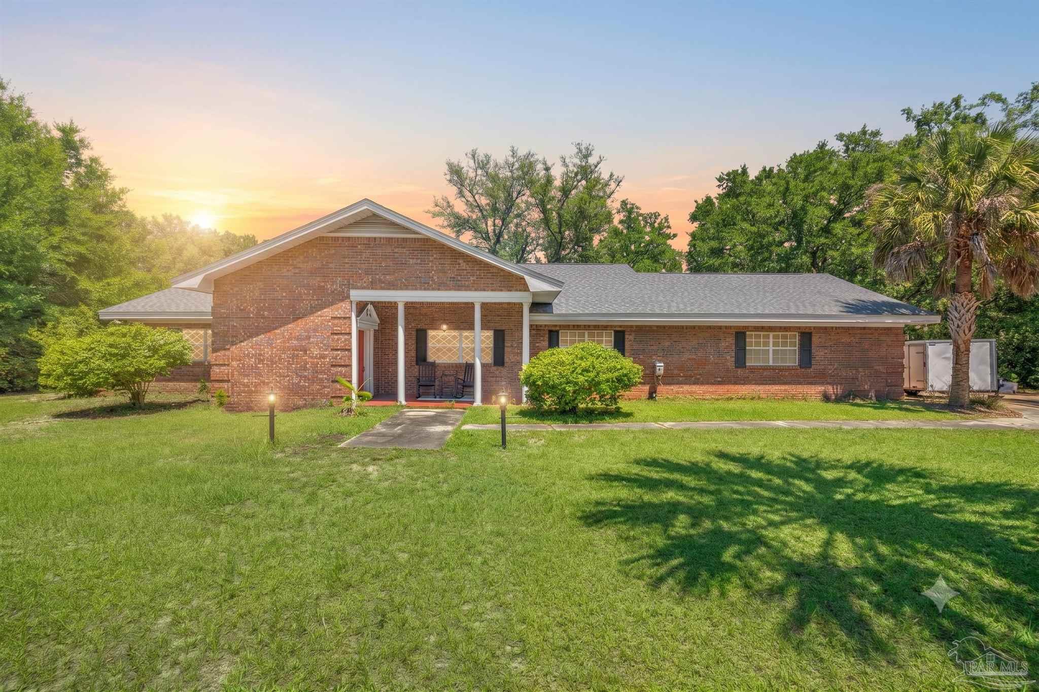 5812 Mimosa Avenue Milton FL 32570