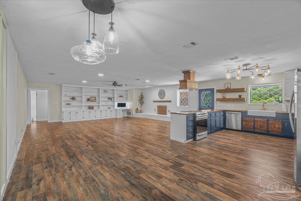 5812 Mimosa Avenue Milton FL 32570