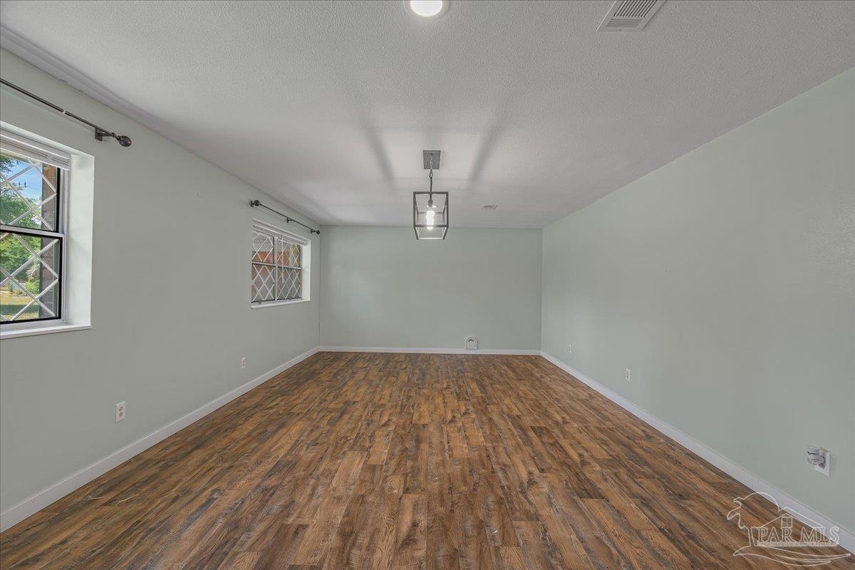 5812 Mimosa Avenue Milton FL 32570