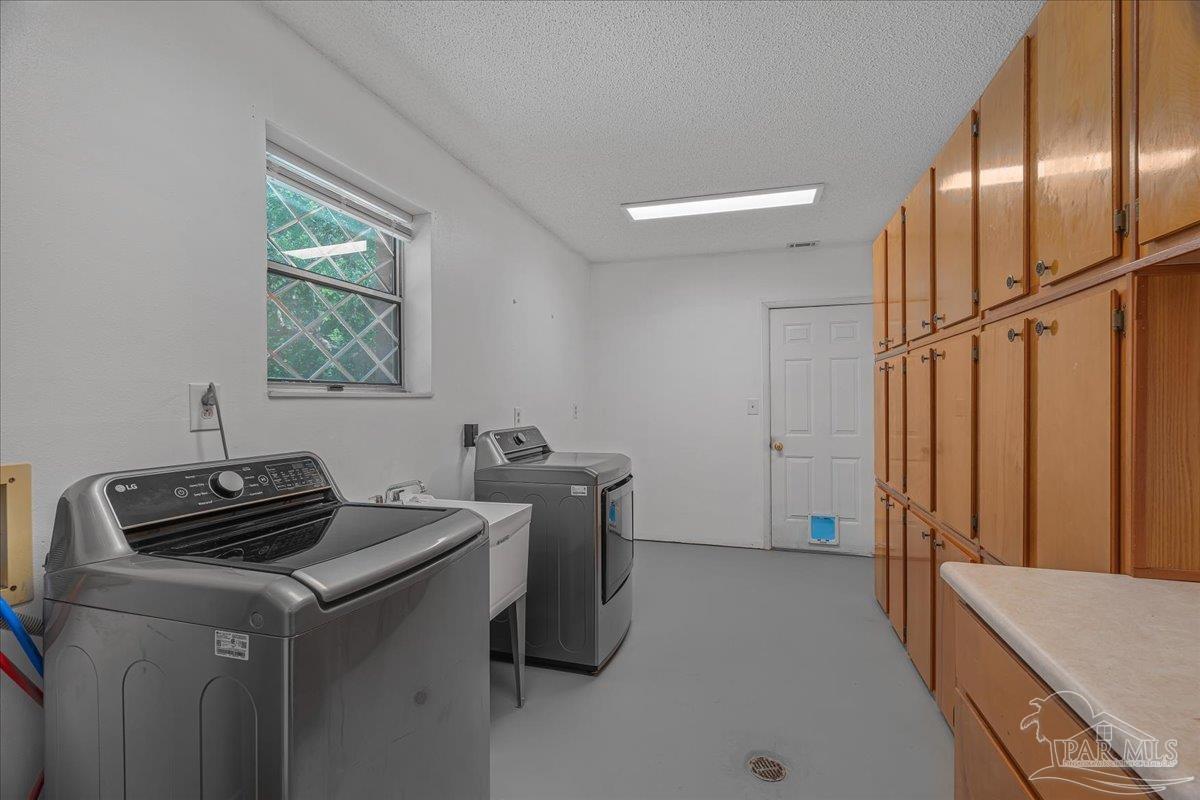 5812 Mimosa Avenue Milton FL 32570
