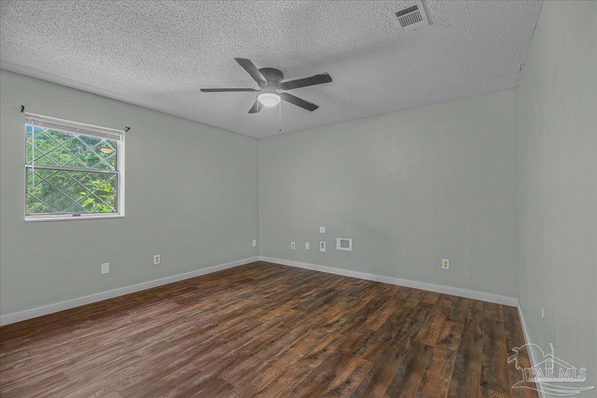5812 Mimosa Avenue Milton FL 32570