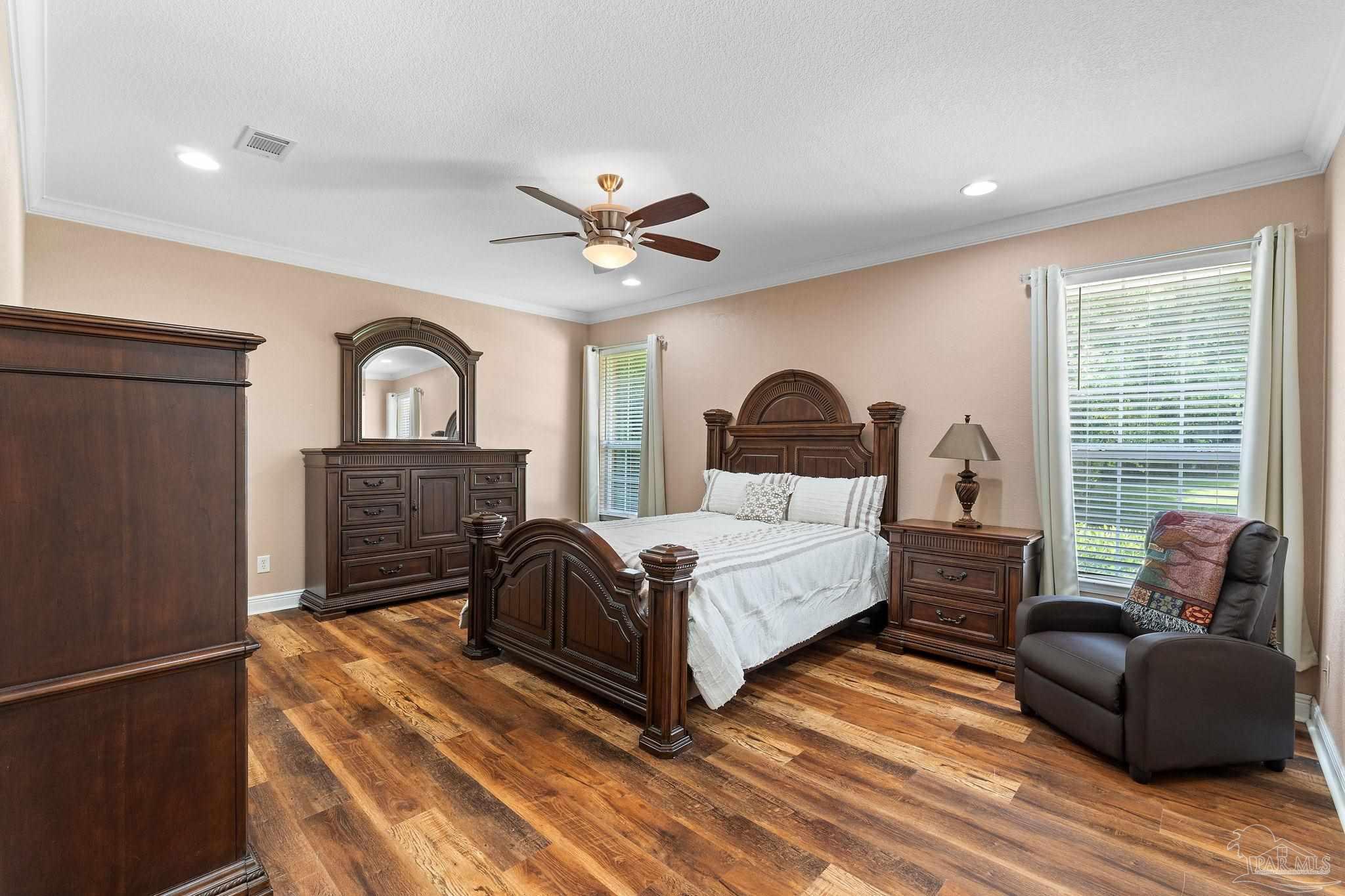 905 Caterpillar Lane Cantonment FL 32533
