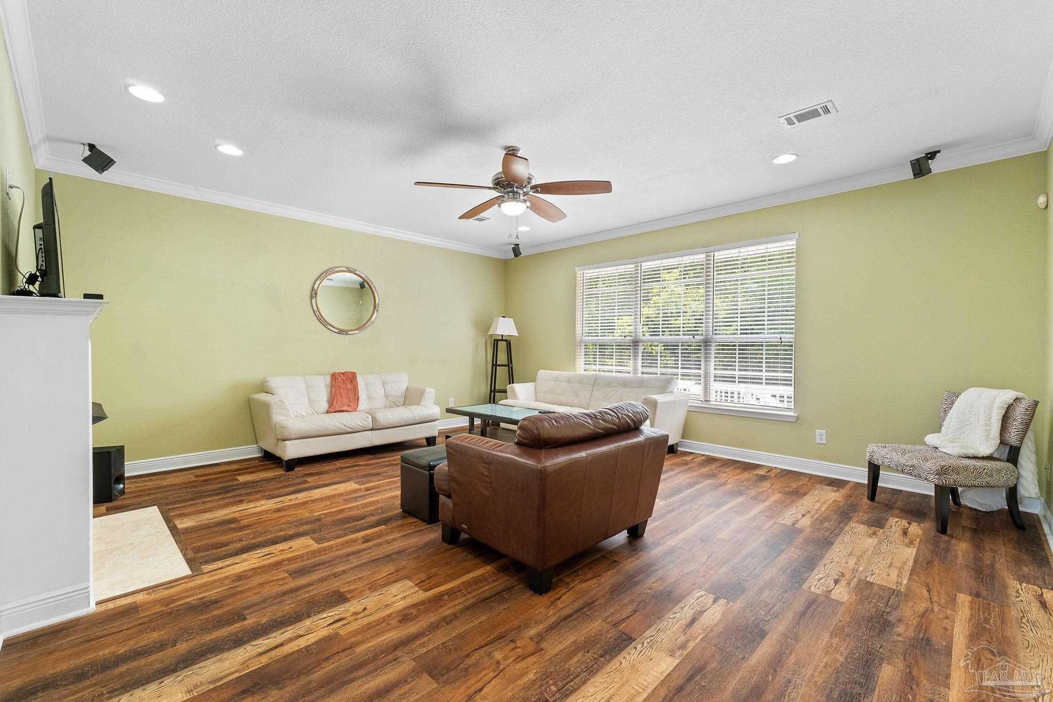 905 Caterpillar Lane Cantonment FL 32533