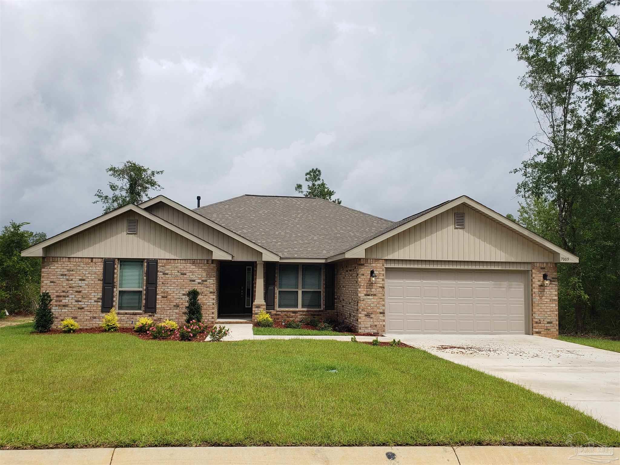 1806 Praline Lane # 14a Cantonment FL 32533
