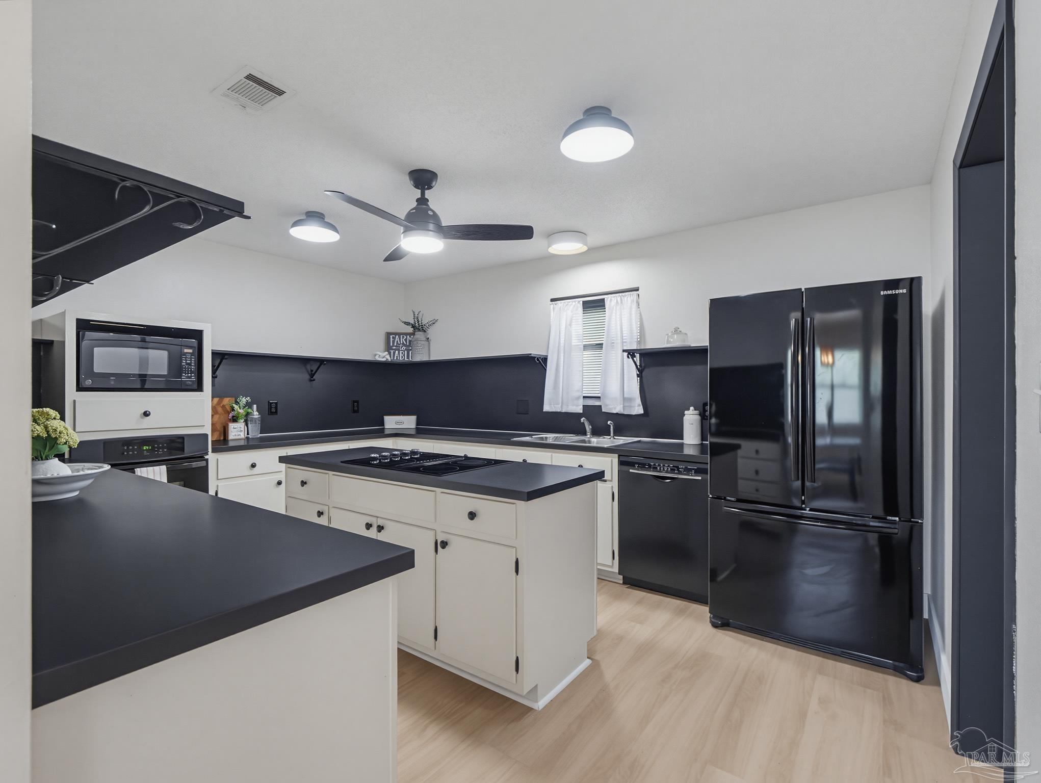 6073 Clay Circle Gulf Breeze FL 32563