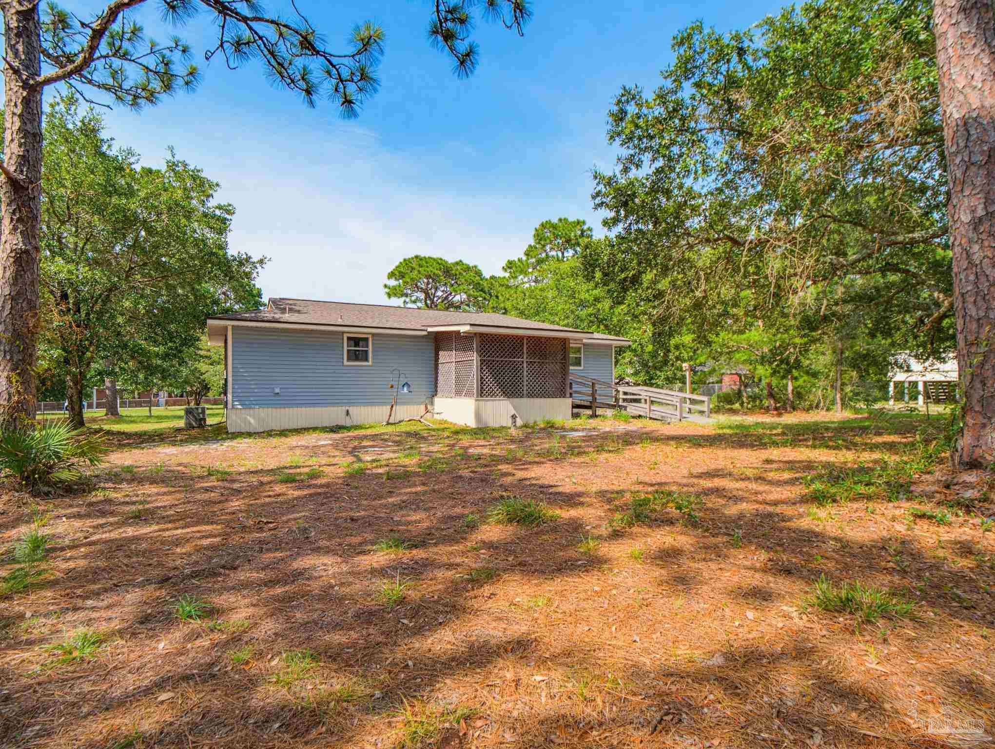 6073 Clay Circle Gulf Breeze FL 32563