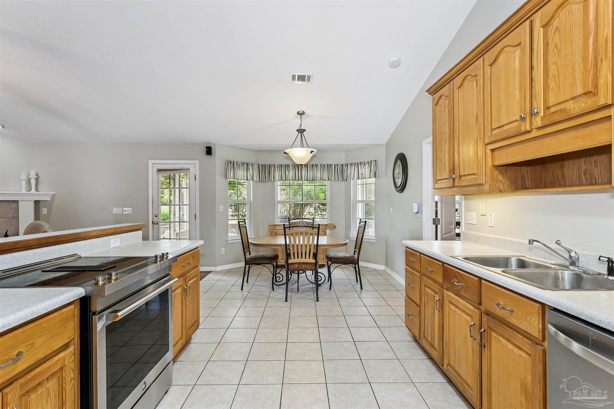 652 Ashford Road Cantonment FL 32533