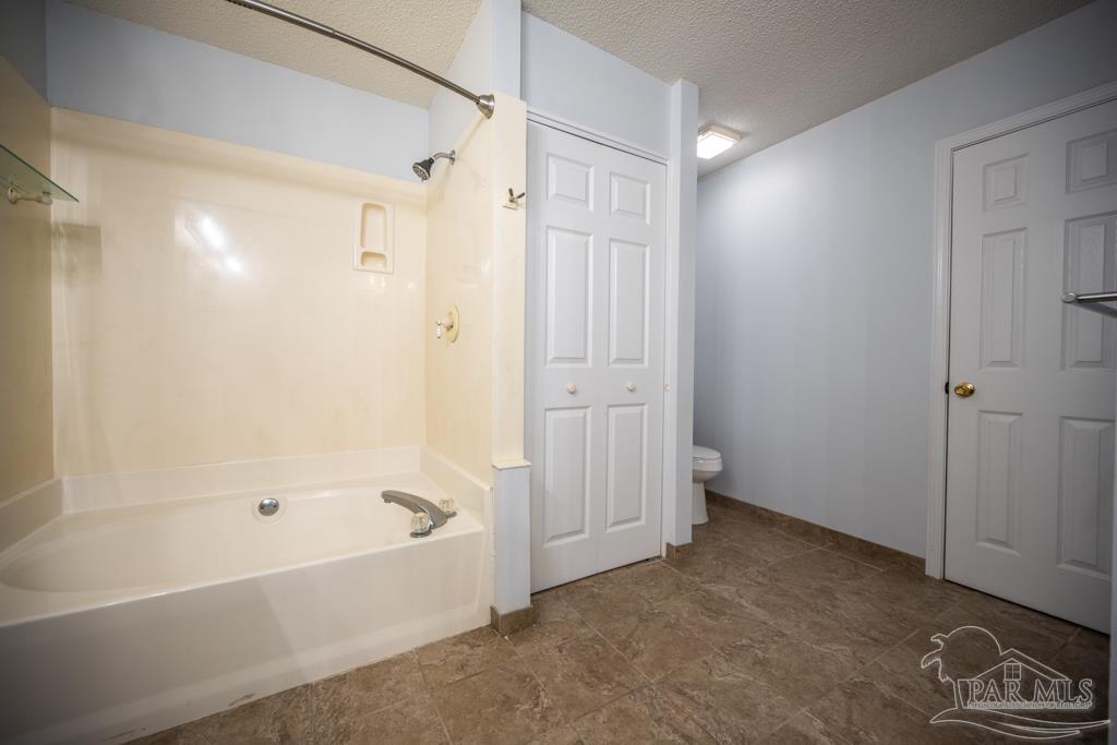 6900 Calle De Caballero Navarre FL 32566