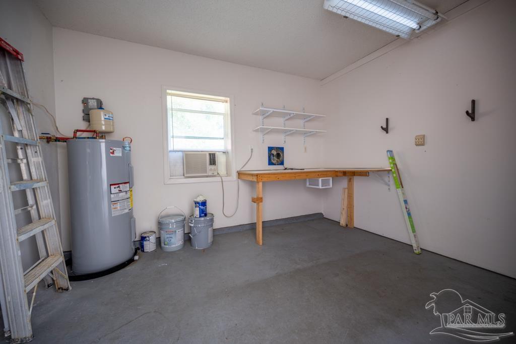 6900 Calle De Caballero Navarre FL 32566