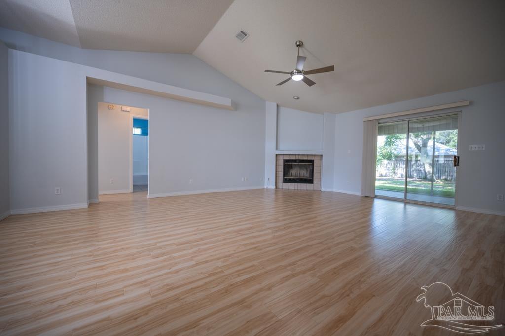 6900 Calle De Caballero Navarre FL 32566