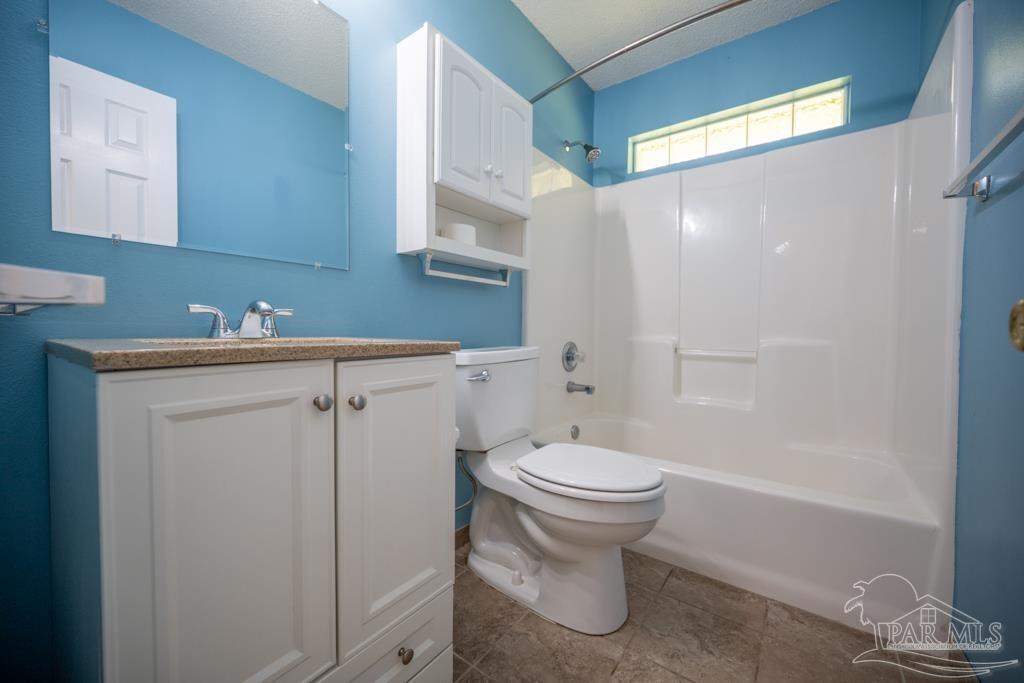 6900 Calle De Caballero Navarre FL 32566