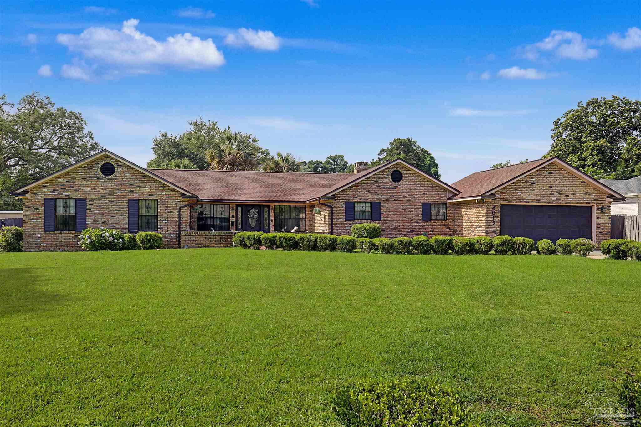 2017 E Cross Street Pensacola FL 32503