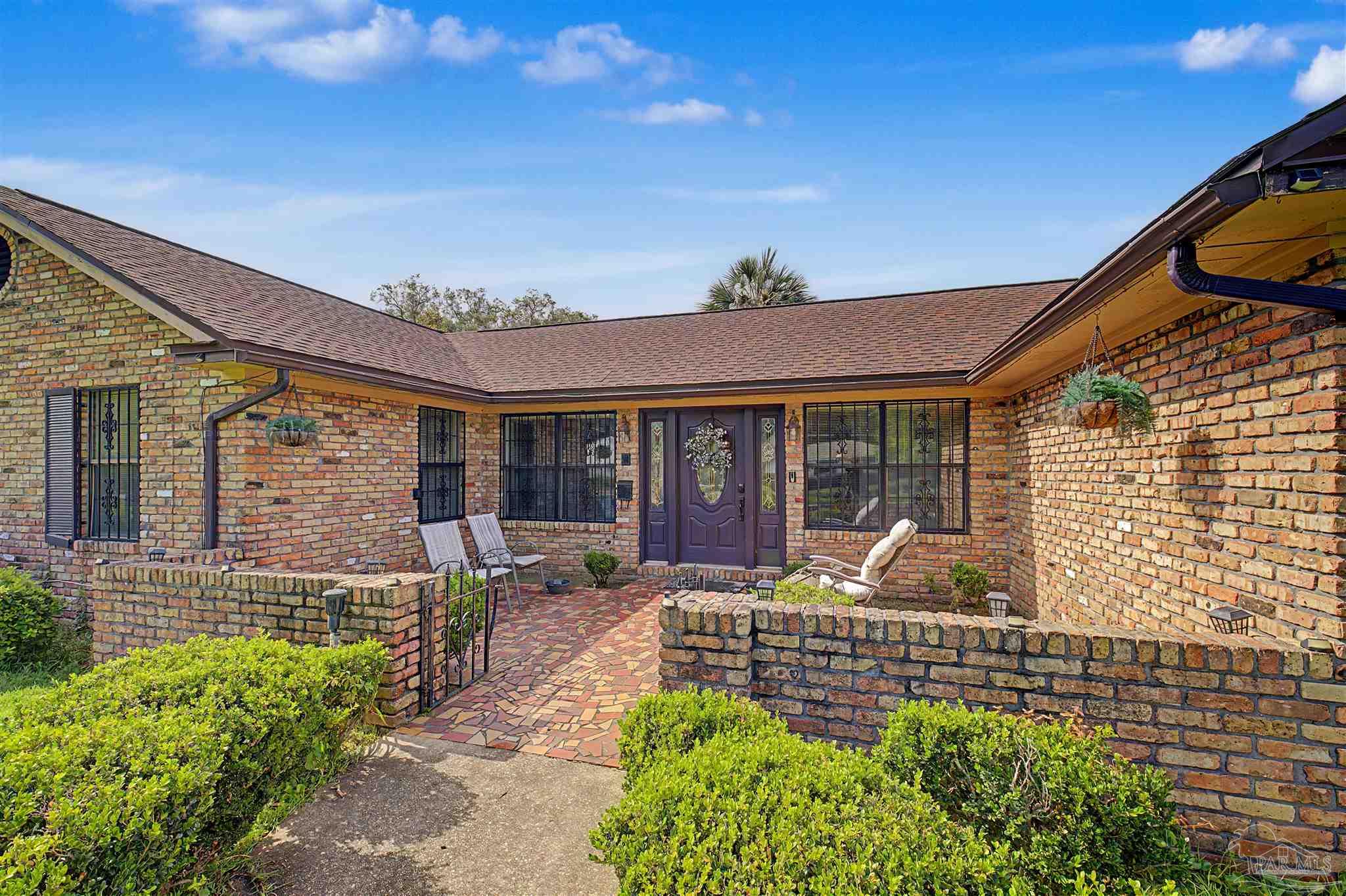 2017 E Cross Street Pensacola FL 32503