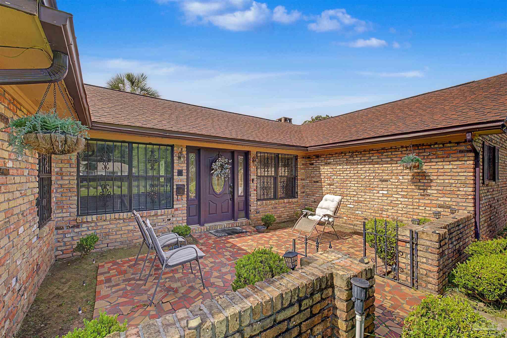2017 E Cross Street Pensacola FL 32503