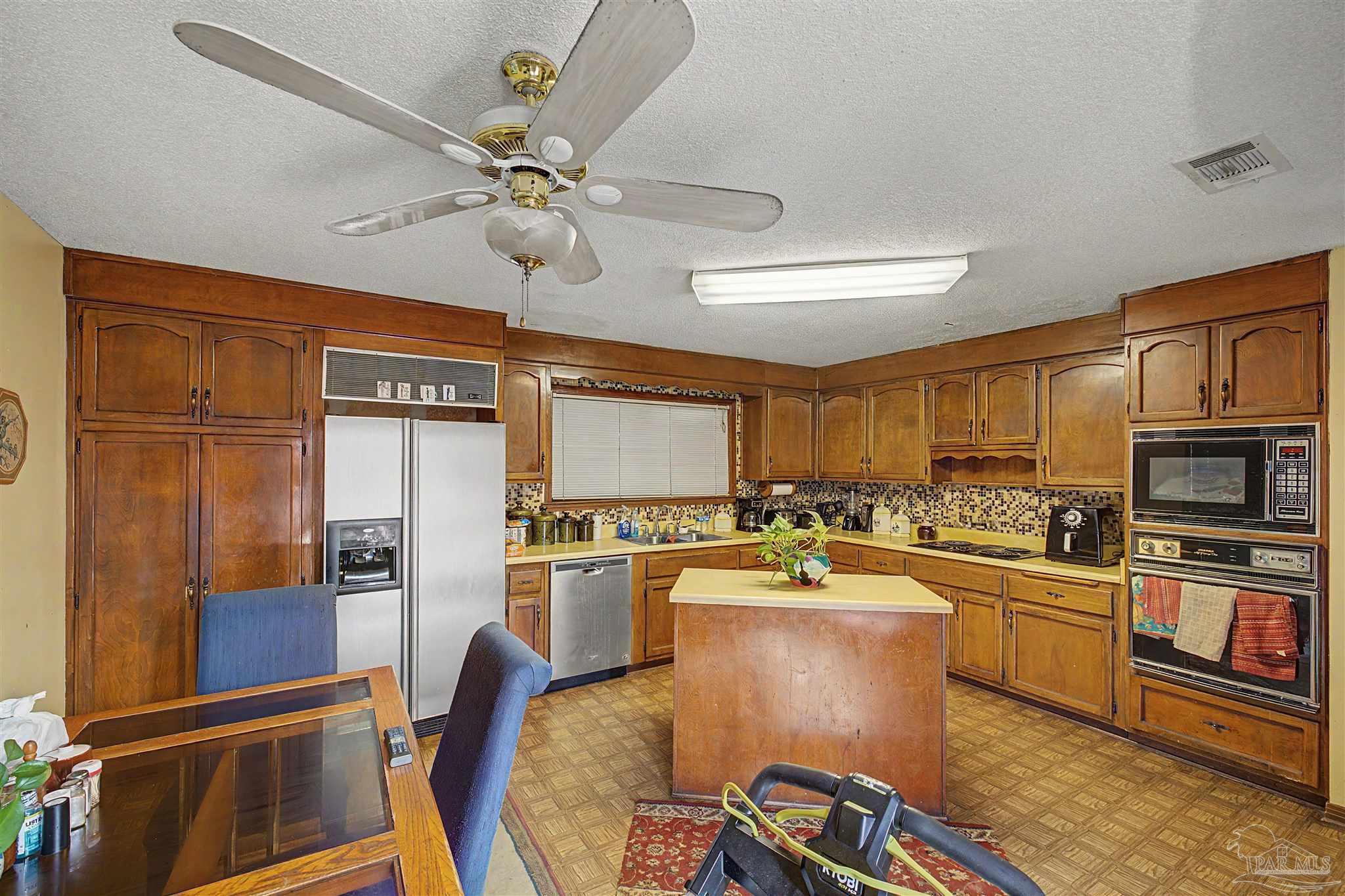 2017 E Cross Street Pensacola FL 32503