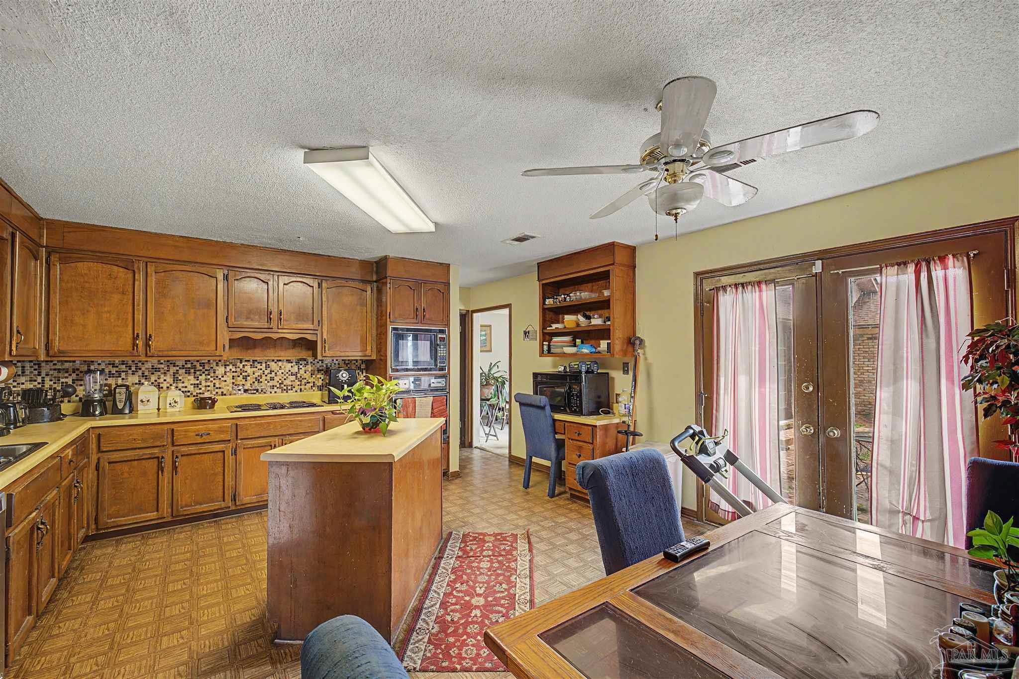 2017 E Cross Street Pensacola FL 32503