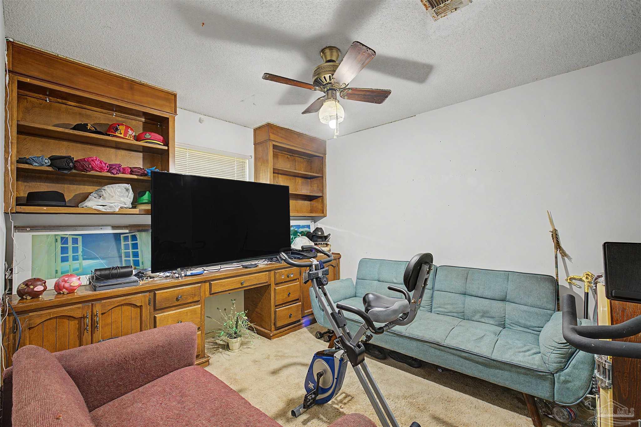 2017 E Cross Street Pensacola FL 32503