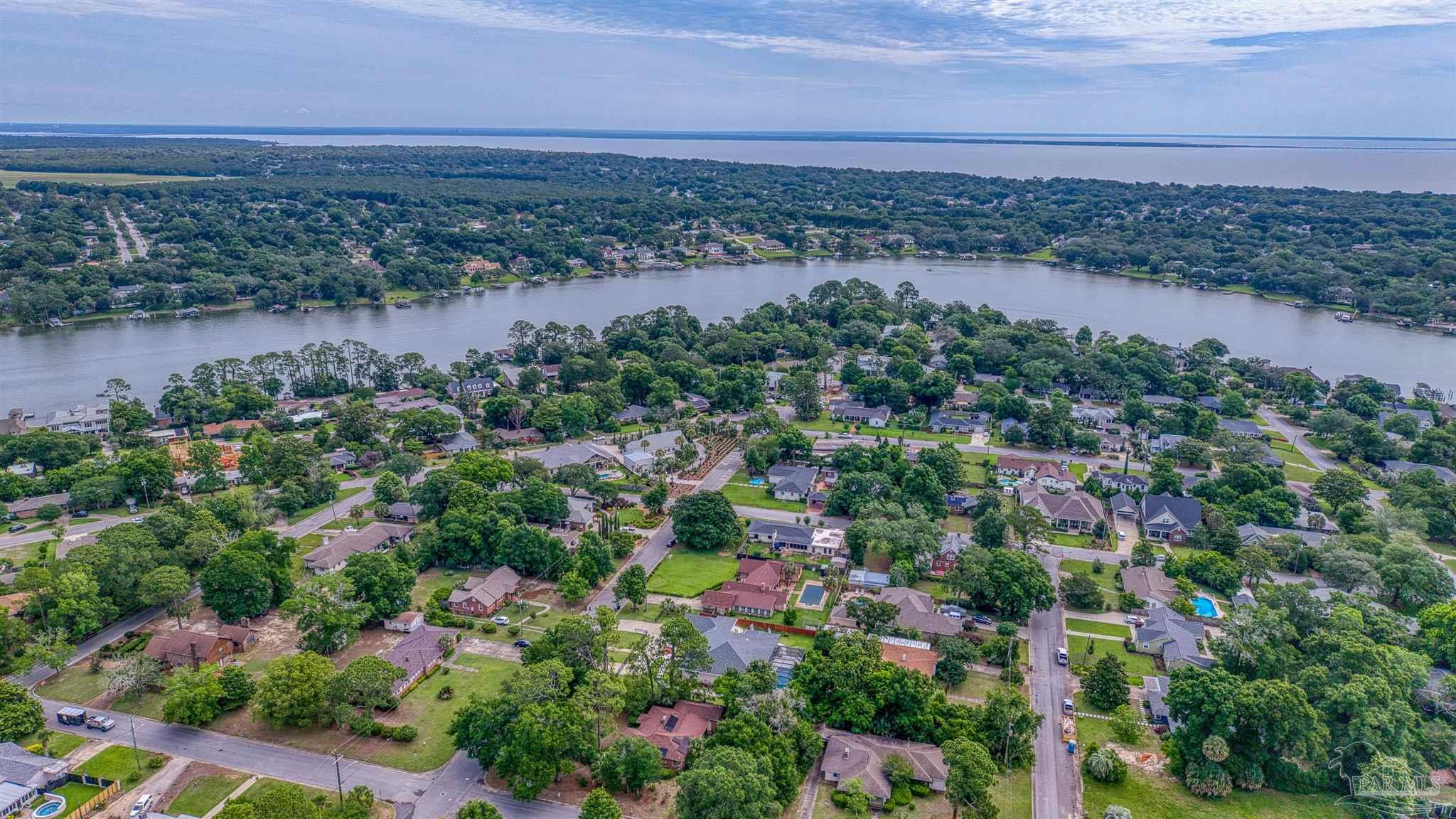 2017 E Cross Street Pensacola FL 32503