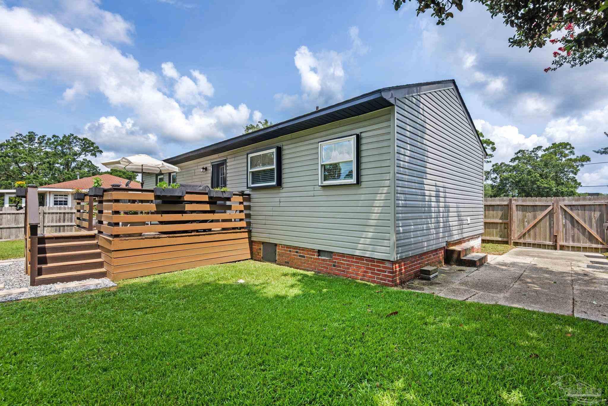 4905 Kinnear Avenue Pensacola FL 32506