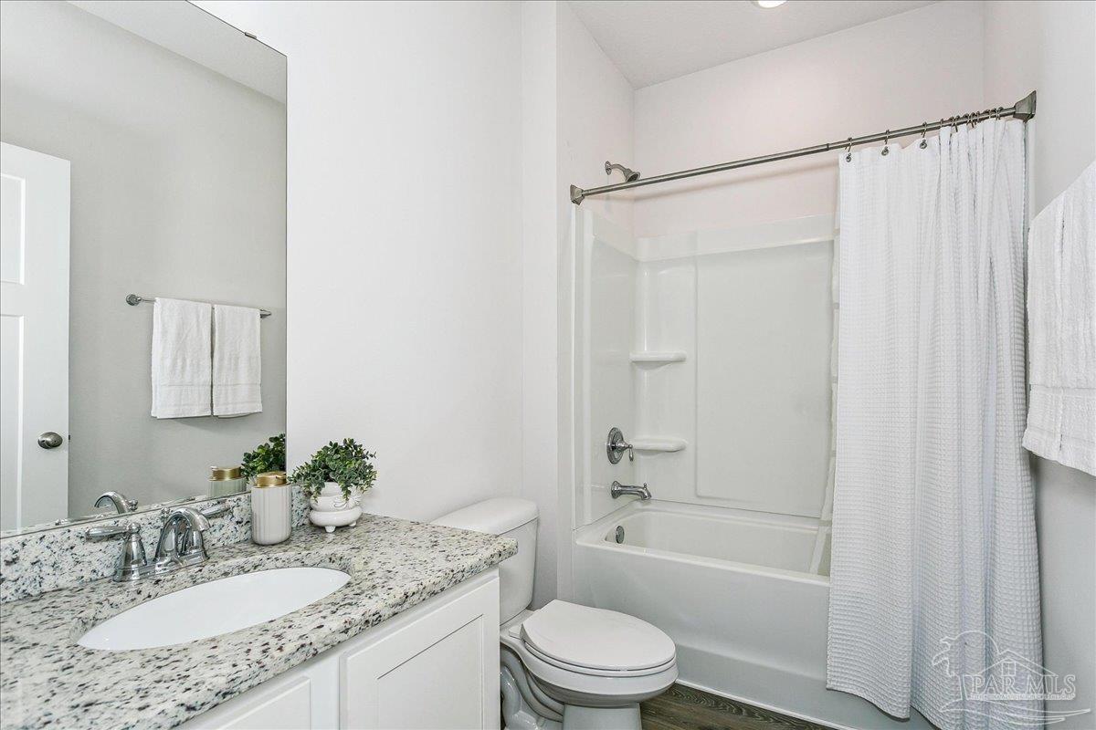 1917 Noleka Court Navarre FL 32566