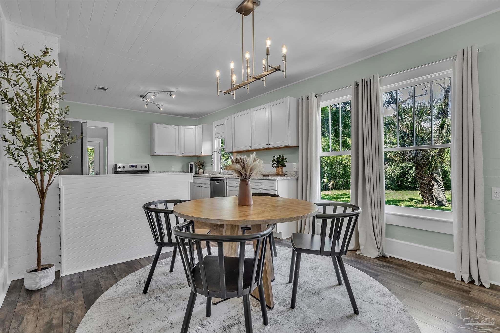 2025 W Wright Street Pensacola FL 32502